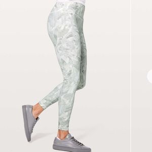 Lululemon Wunder Under High-Rise Tight 28”